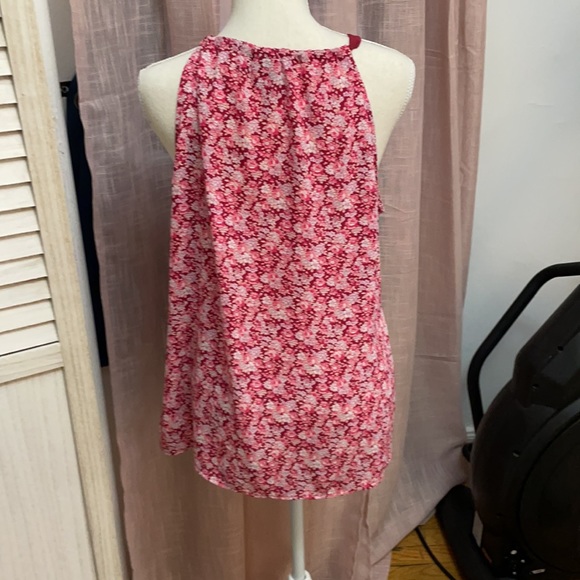 Beautiful floral top with unique tie sleeve - Picture 4 of 5